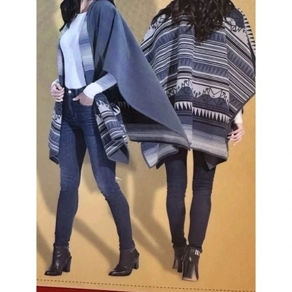 Woolrich Poncho Blue Bohemian Aztec Blanket Wrap Southwest Tribal Fleece Poncho
